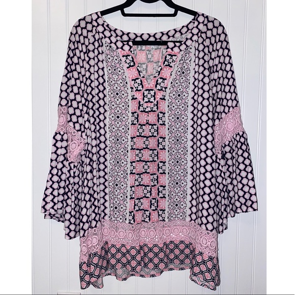 NWT Crown & Ivy Printed Blouse - Picture 1 of 4